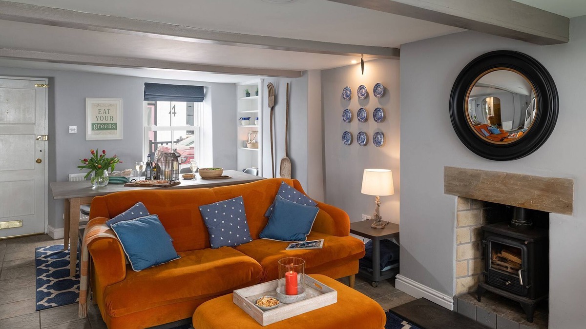 Beaumaris Cottage | Gwyndy - a town that sleeps 4 guests in 2 bedrooms