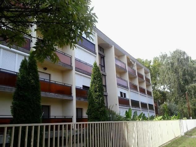 Harkany Apartment | Gyöngyvirág Üdülő – Mario Apartman