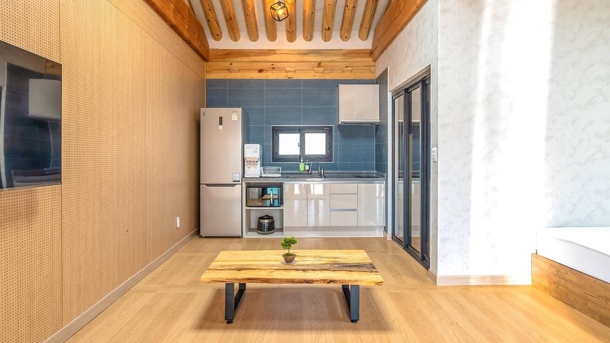 Gyeongju House | Gyeongju Gampo Byeolbit Hanok Pension