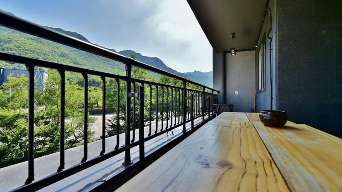 Chajakpawi House | Gyeryongsan Donghaksa Toranga Pension