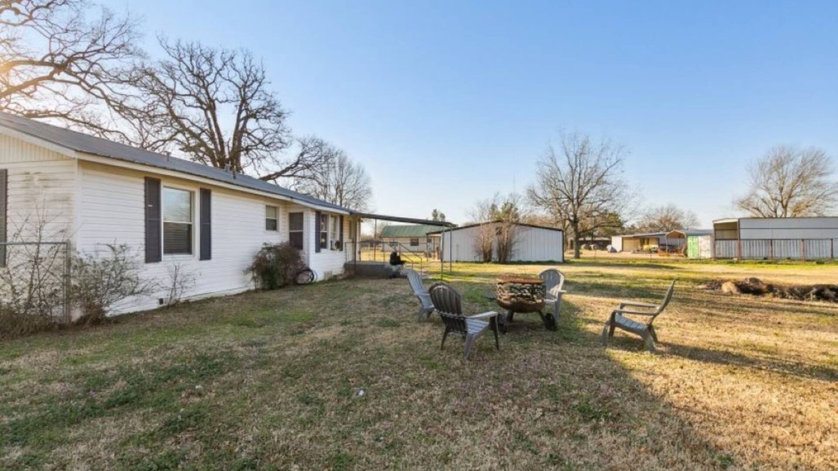 Paris Cottage | Gypsy Hideout in Reno, Texas