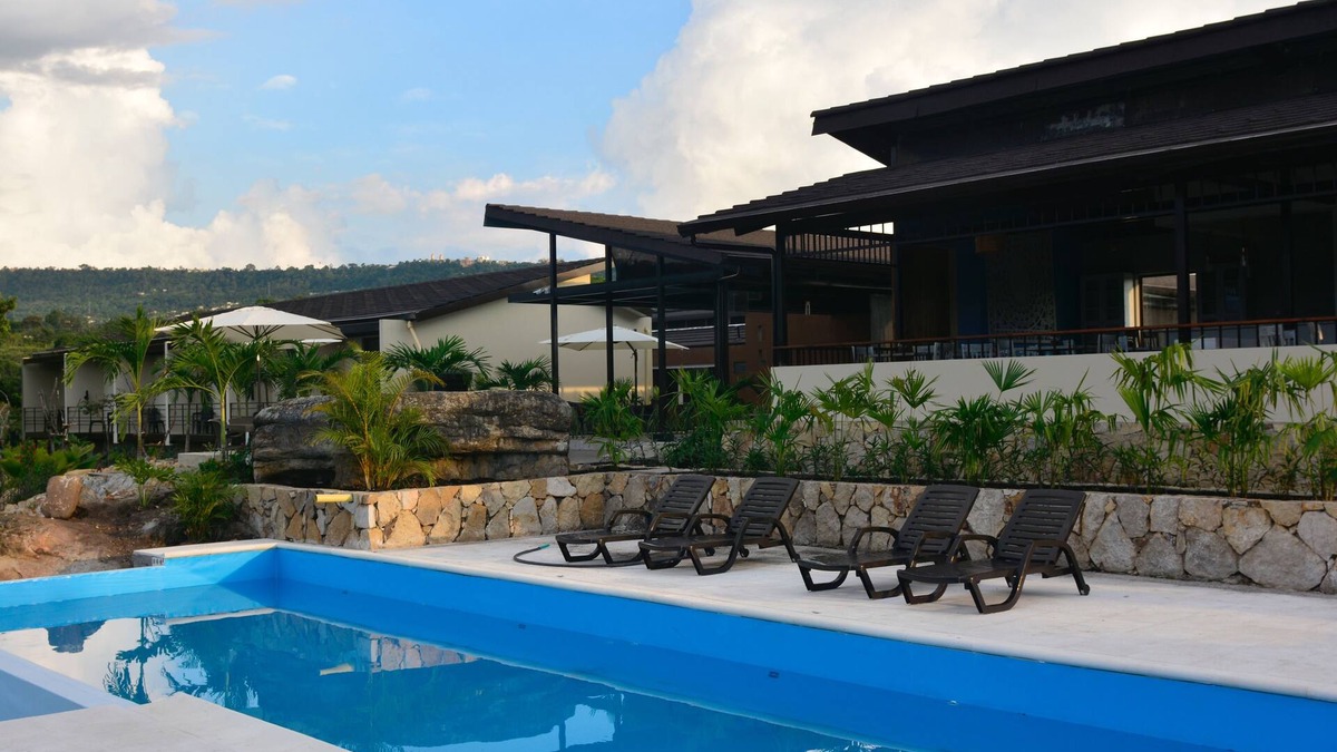 La Mesa Hotel | Gyrola Birding Hotel Boutique & Spa