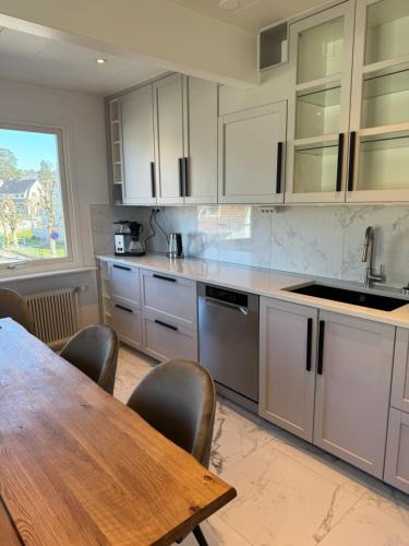 Centrum Apartment | Härligt boende i perfekt läge, v1 nyrenoverat