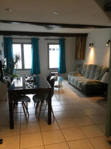 Rethel House | Hébergement à l'Orée des Champs