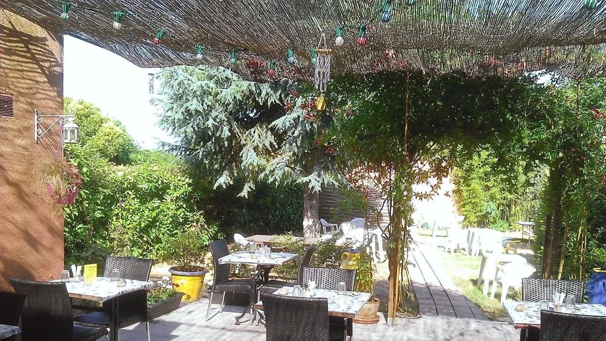 Ambares-et-Lagrave Hotel | Hôtel Amaya