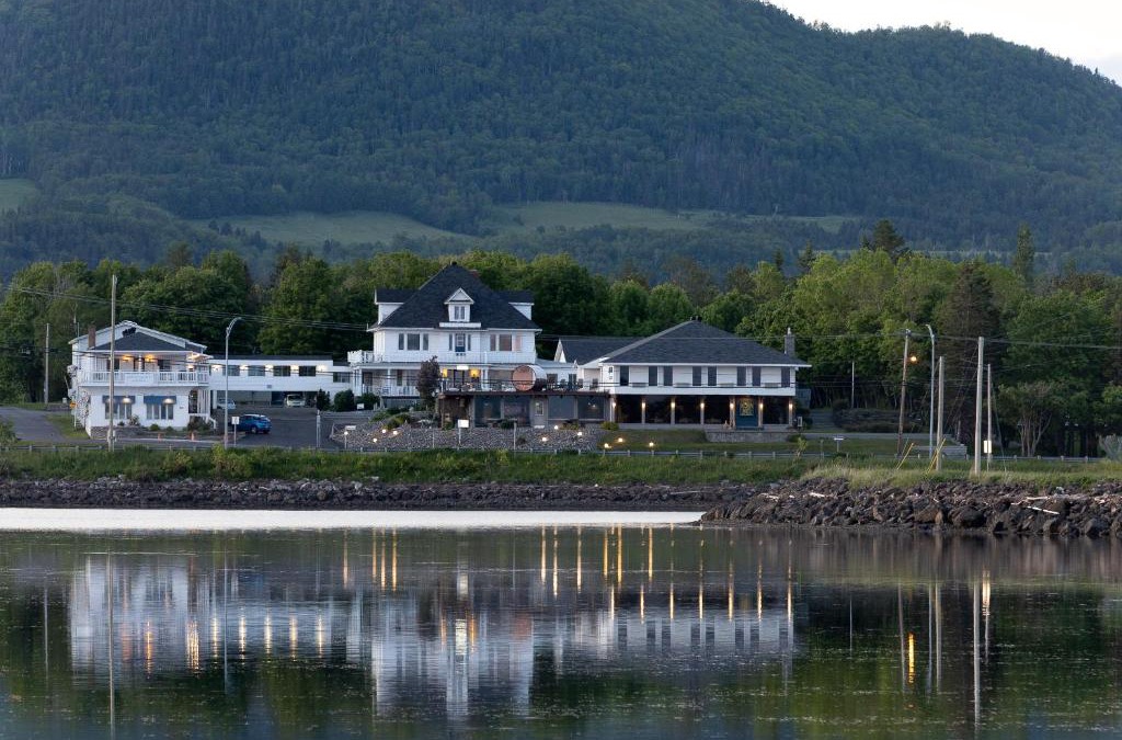Carleton-sur-Mer Hotel | Hôtel Aquamer