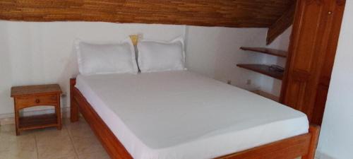 Saly Bed & Breakfast | Hôtel bar tamou baobab