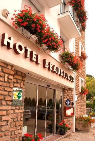 Chaudes-Aigues Hotel | Hôtel Beauséjour