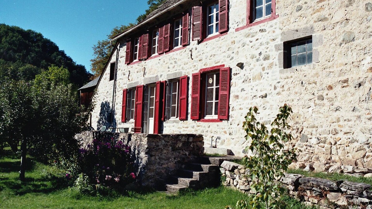 Montboudif House | Hôtel de Caractère Rénové Avec Soin