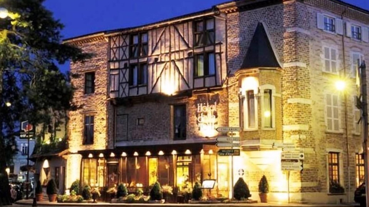 Chatillon-sur-Chalaronne Hotel | Hôtel de La Tour