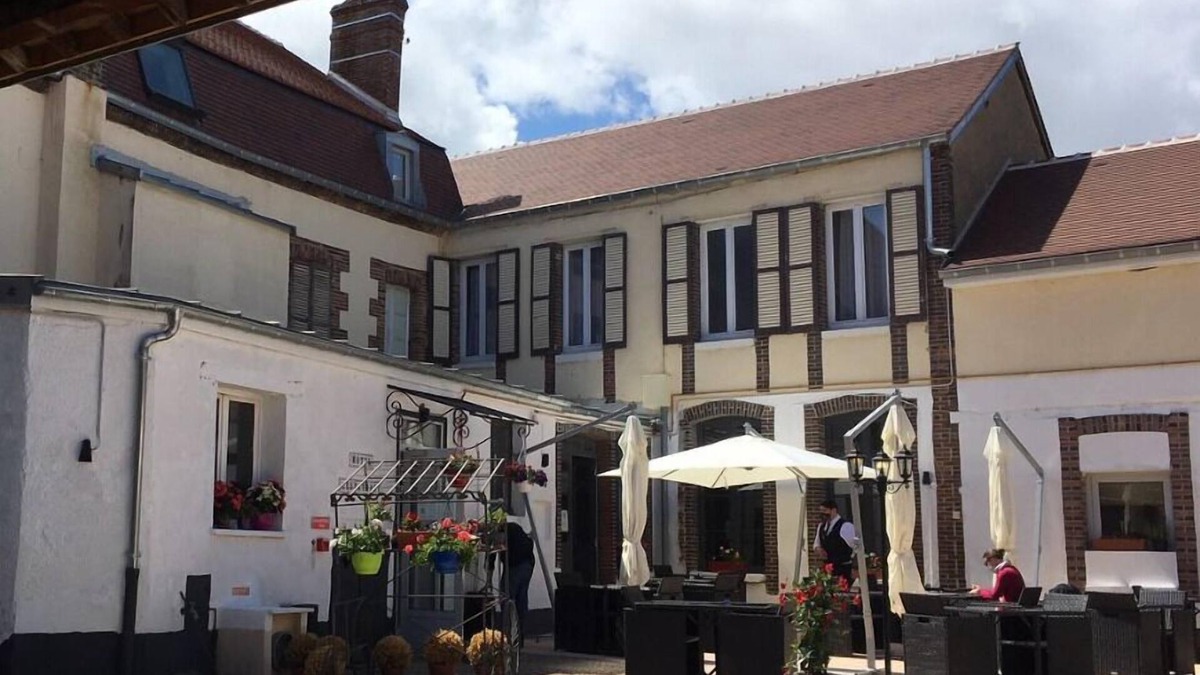 Saint-Florentin Hotel | Hôtel de l'Est