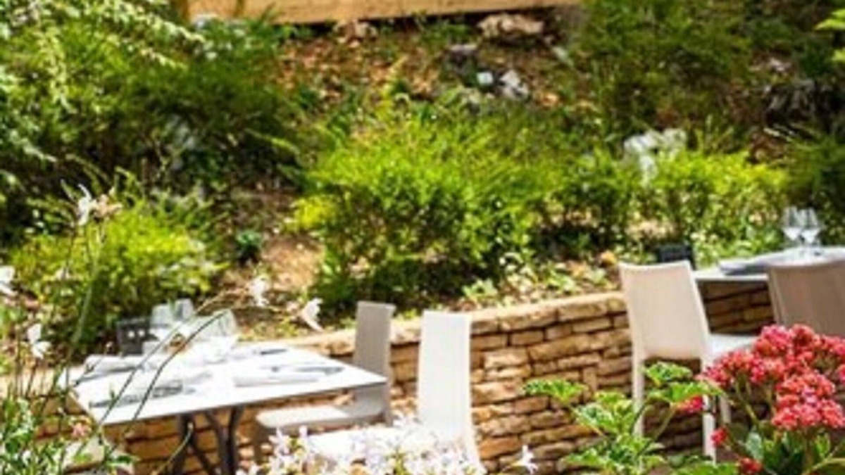 Savigny-les-Beaune Hotel | Hôtel L'Ouvrée Restaurant le 428