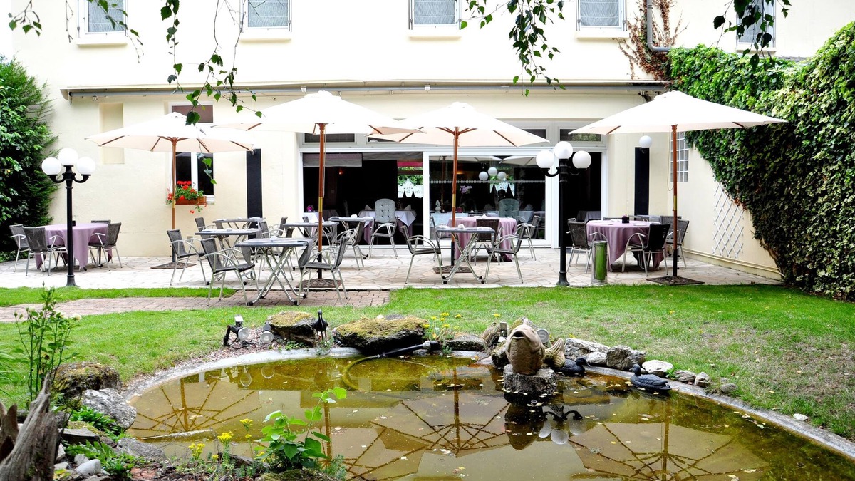 Mayenne Hotel | Hôtel la Croix Couverte