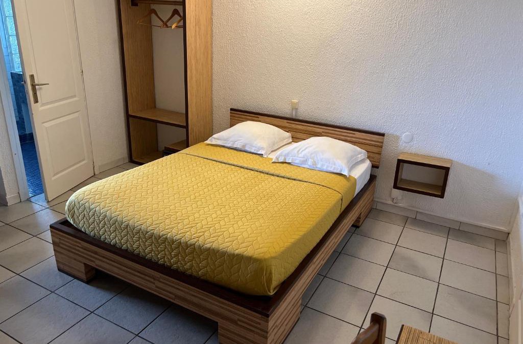 Les Hattes Hotel | Hôtel La Tentiaire