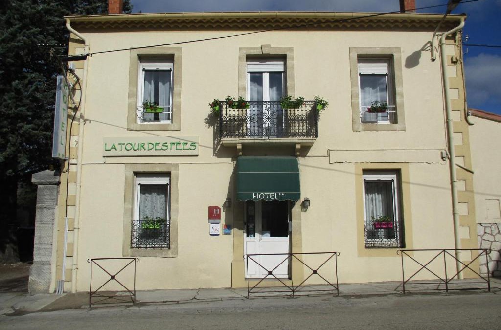 Quissac Hotel | hôtel la tour des fées