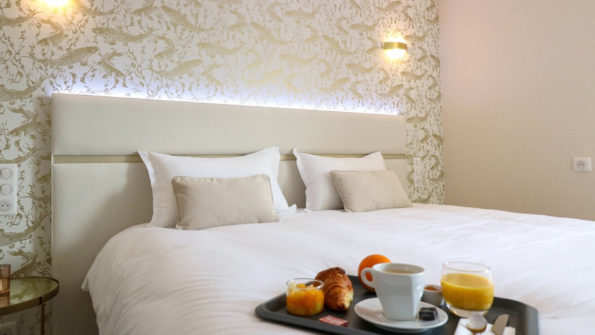 Saint-Jacques-de-la-Lande Hotel | Hôtel Ortega Rennes St Jacques Aéroport