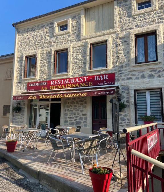 Saint-Cirgues-en-Montagne Hotel | Hôtel Restaurant La Renaissance