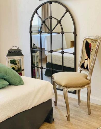 Port-Saint-Louis-du-Rhone Hotel | Hôtel Restaurant La Plage