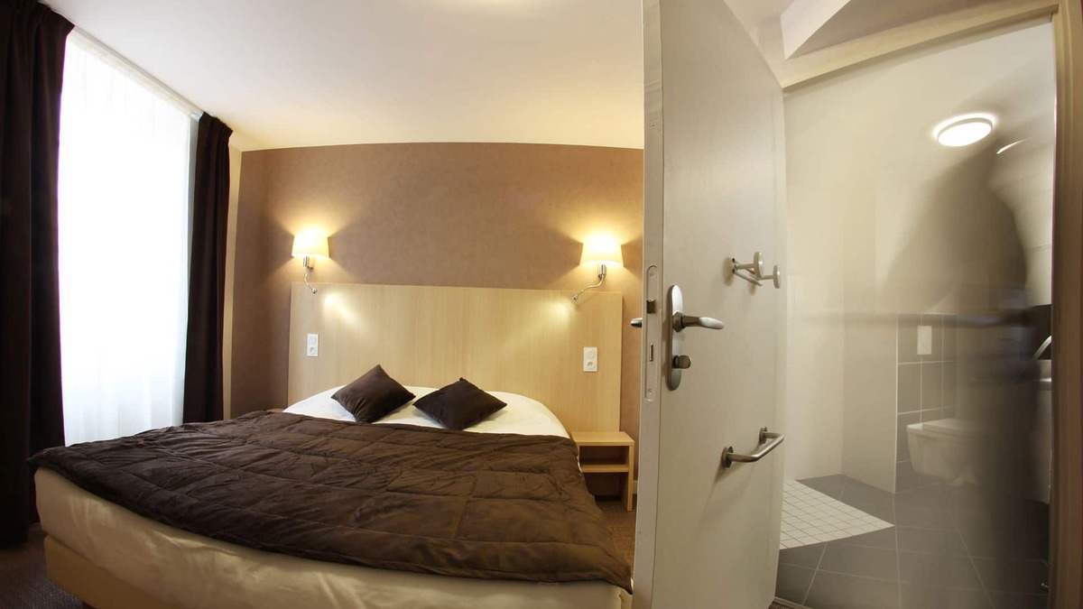 Sauxillanges Hotel | Hôtel Restaurant de l'Abbaye