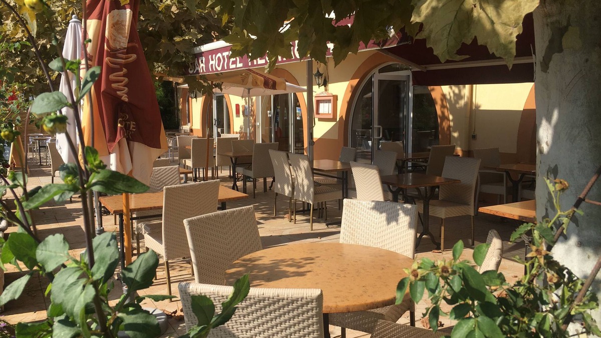 Nogaro Hotel | Hôtel Restaurant Le Commerce