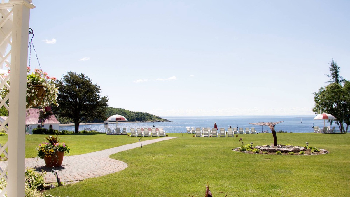 Tadoussac Hotel | Hôtel Tadoussac