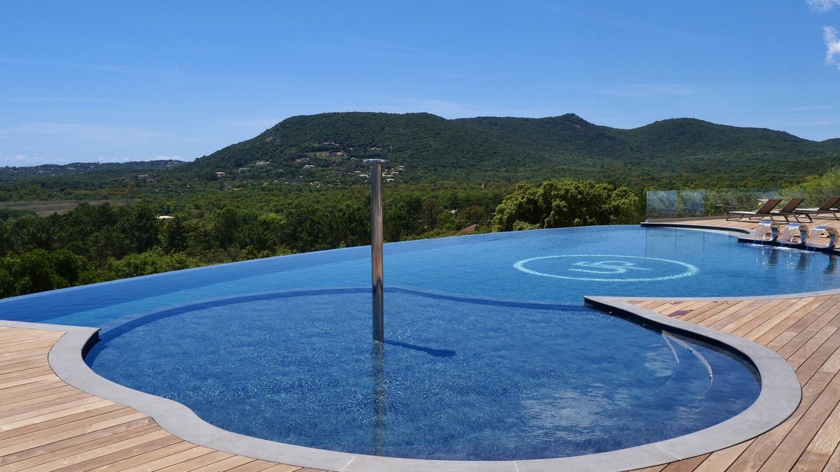 Pinarellu Hotel | Hôtel U Paesolu
