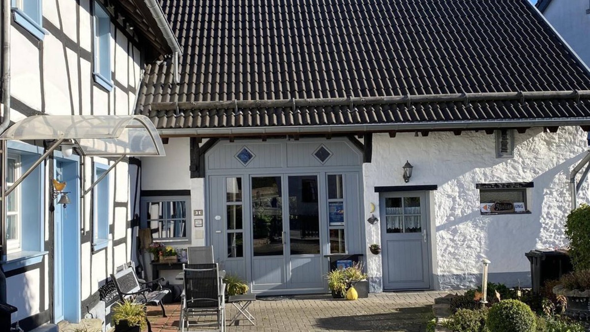 Lommersdorf House | Höppches house rental - 2-bed cottage "Höppches"