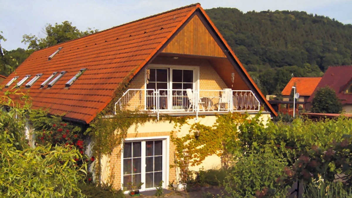 Sangerhausen Apartment | Hüttenhof Großleinungen apartment rental - Hüttenhof apartment rental