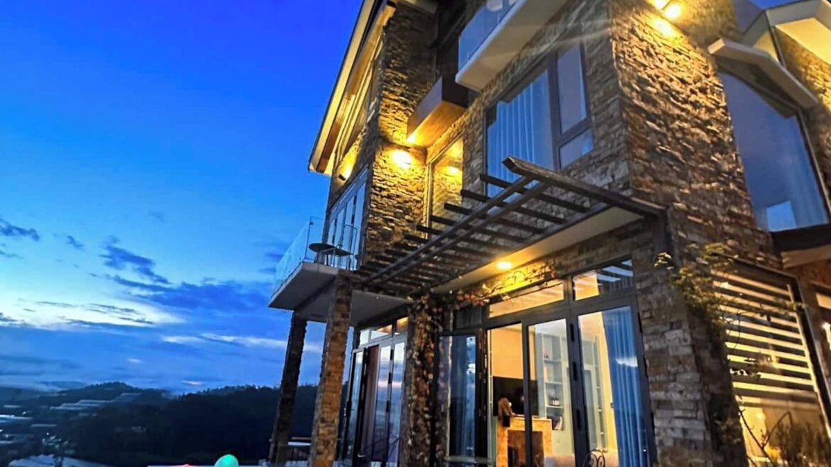 Da Lat Villa | Hồ Bơi Vô Cực - Có thể Săn Mây Tại Giường - View rừng thông và thành phố