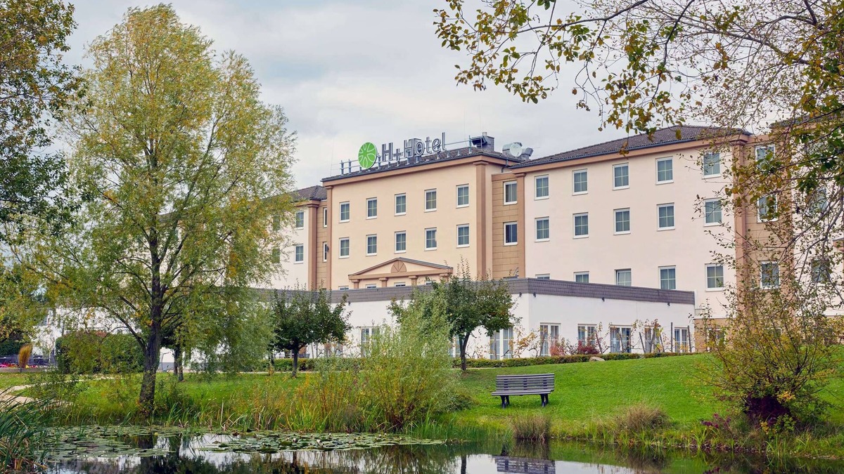Diedenbergen Hotel | H+ Hotel Frankfurt Airport West