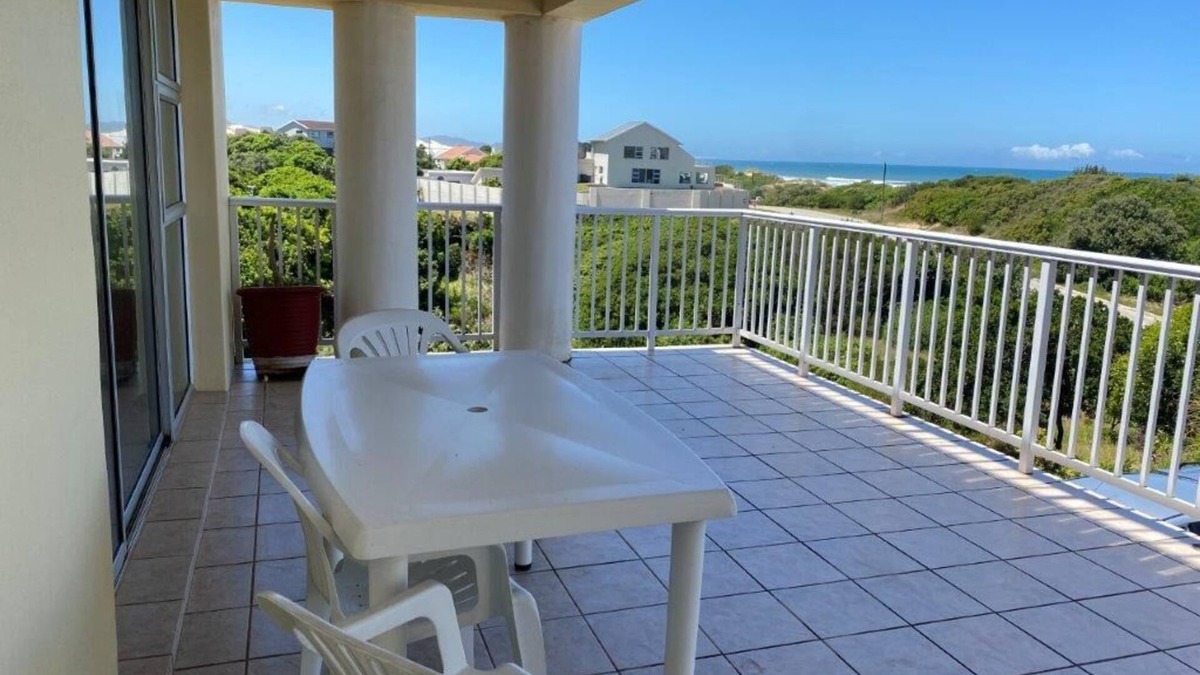 Port Alfred House | Habels haven beach front