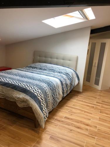 Deustuko San Pedro-Erribera Apartment | Habitación con cocina y baño