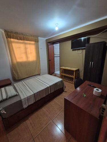 Talara House | Habitación individual con baño privado en Talara centro