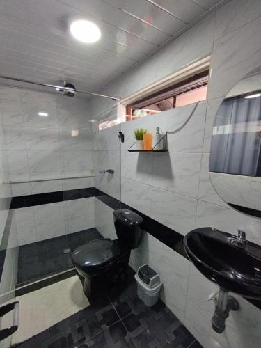 Bogota House | Habitaciones con baño privada Quiroga