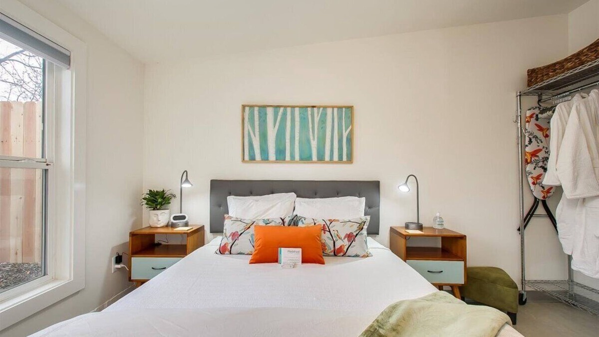 Sunset Apartment | #HabitueHomes - Green Spot Studio- Dog Friendly!