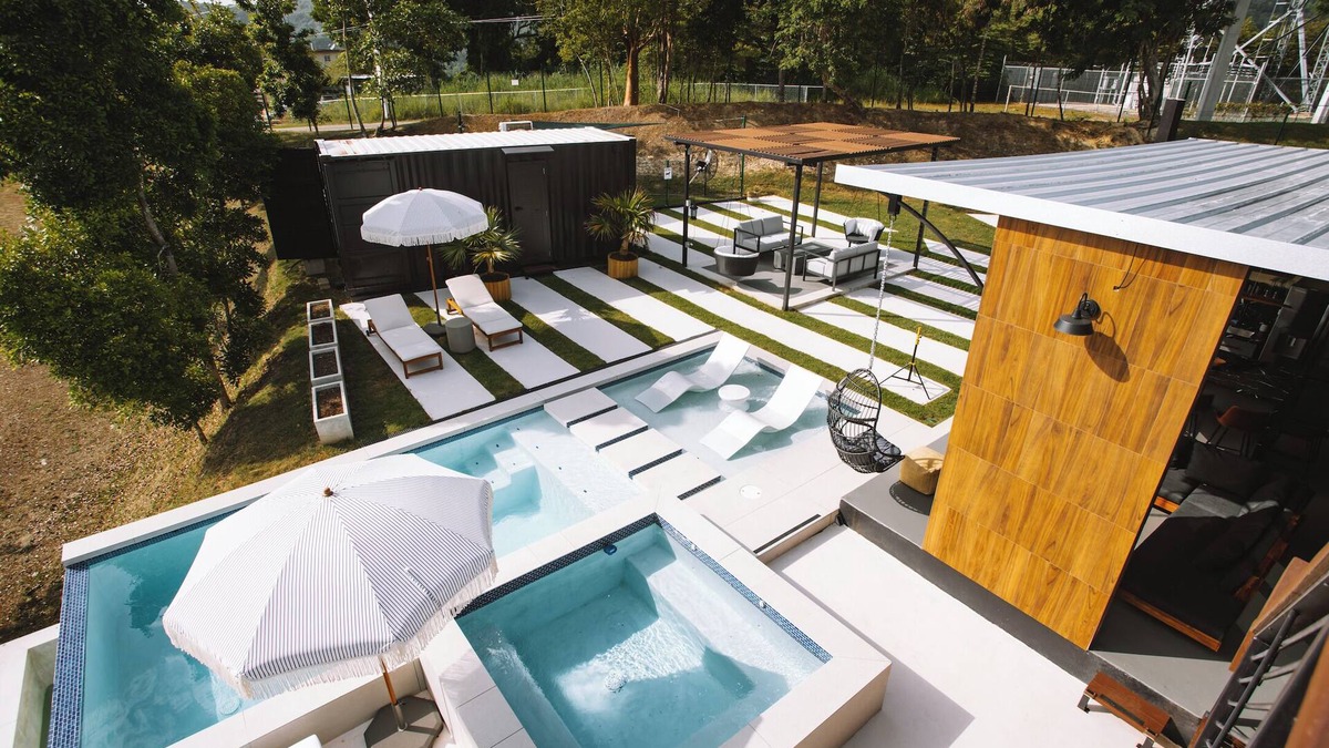 Moca Villa | Hacienda Florecer - Luxurious Modern Shipping containers with private pool