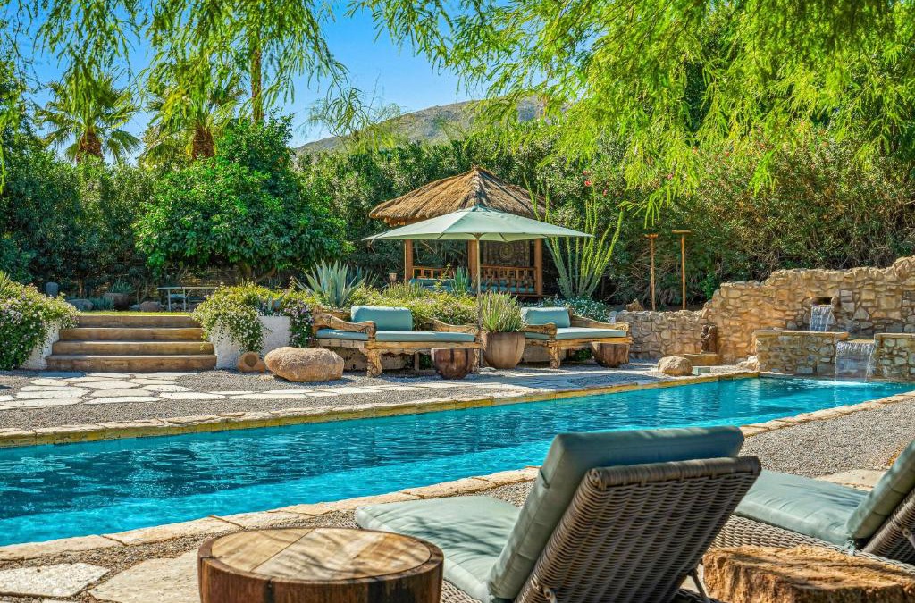 Magnesia Falls Cove House | Hacienda Hideaway