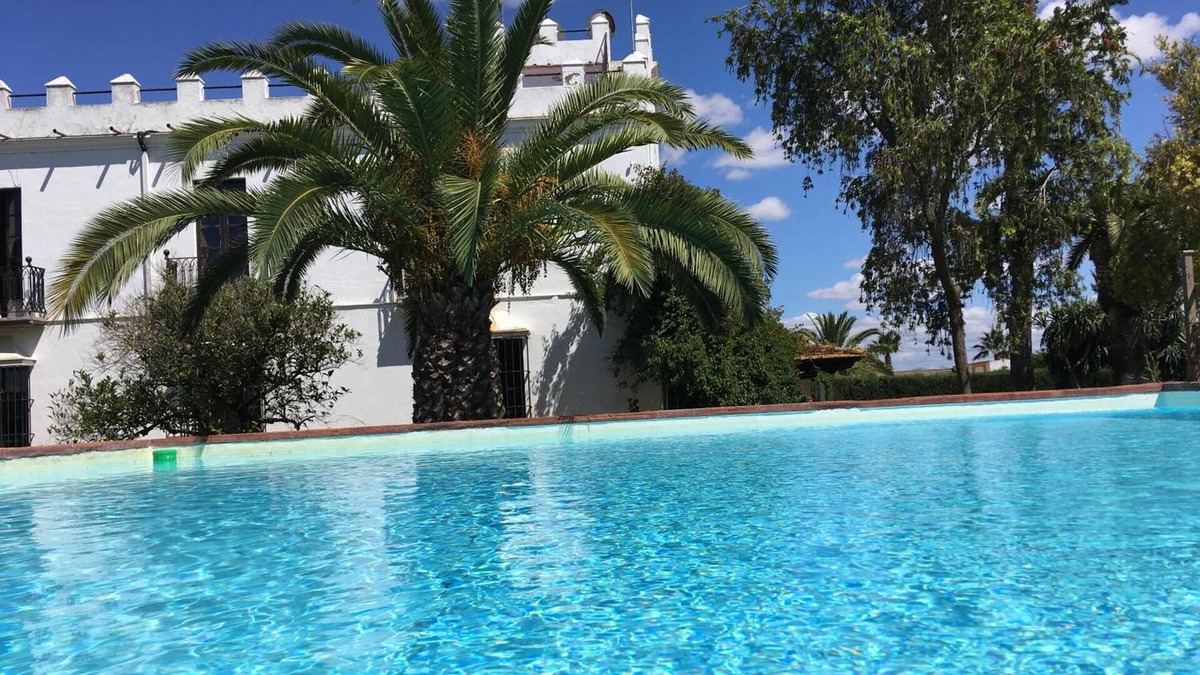 Utrera House | Hacienda La Indiana