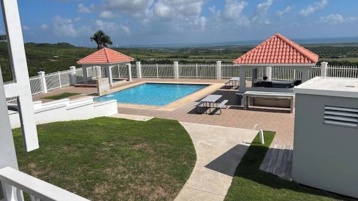 Juana Diaz House | Hacienda Vista Al cielo Juana D