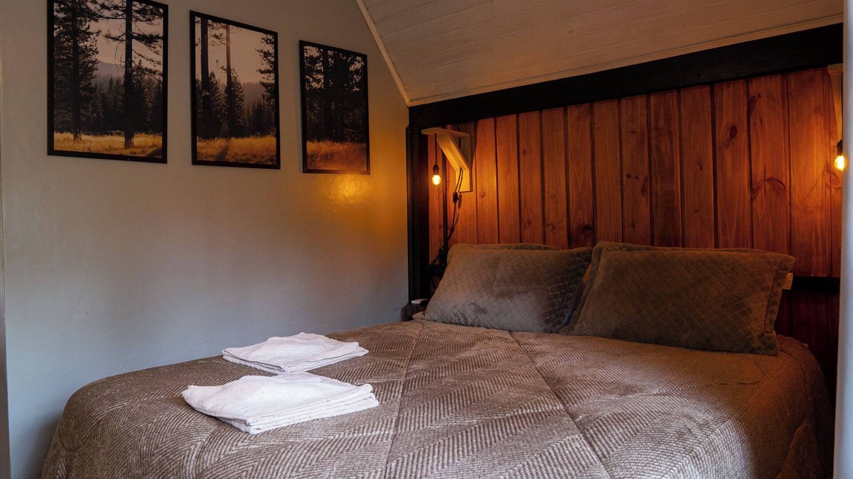 Benedito Novo Ski Chalet | Haere Tonu Cabin with Hot Tub