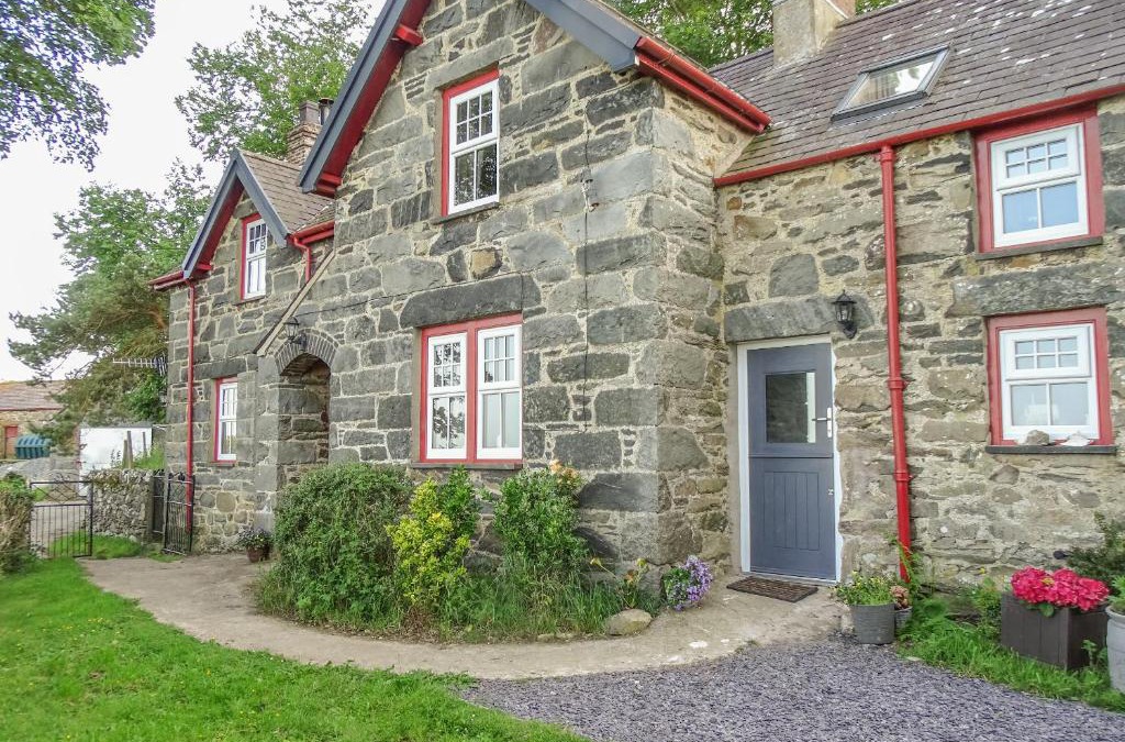 Henryd House | Hafodty