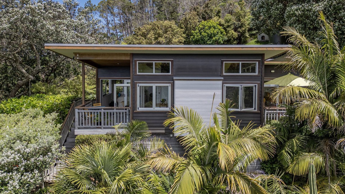 Hahei House | Hahei Tree Top Retreat