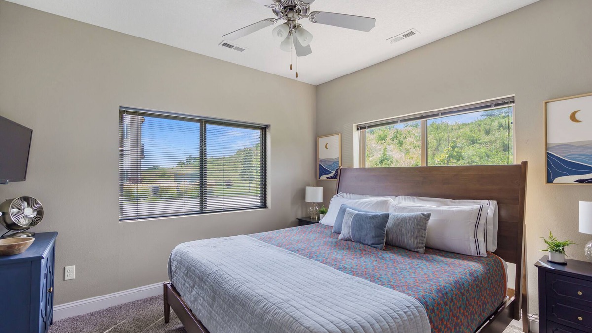 West Des Moines Apartment | Halcyon Hale Harmonized Hospitality Ground Floor Scenic End Unit Garage/Pool/Gym