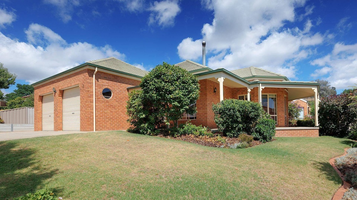 Wodonga House | Haldon House - Spacious four bedroom, two bathroom property