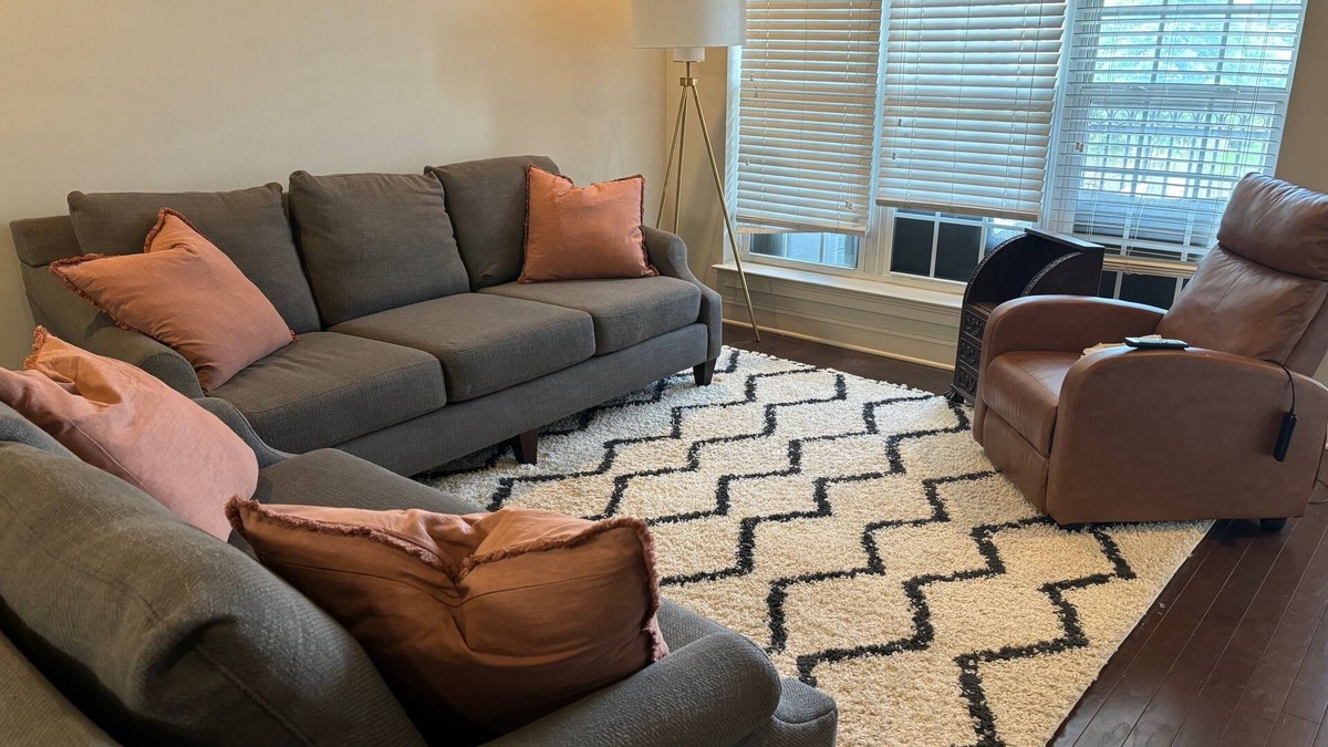 Tuscaloosa Condo | "Half Time Condo" - Cozy 2-bedroom 2 bath, convenient to Bryant-Denny stadium