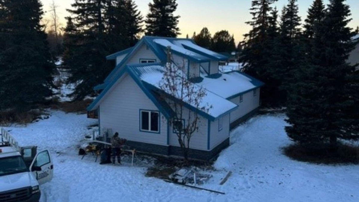 Ninilchik House | Half way between KENAI the Salmon Capital and HOMER the Halibut Capital