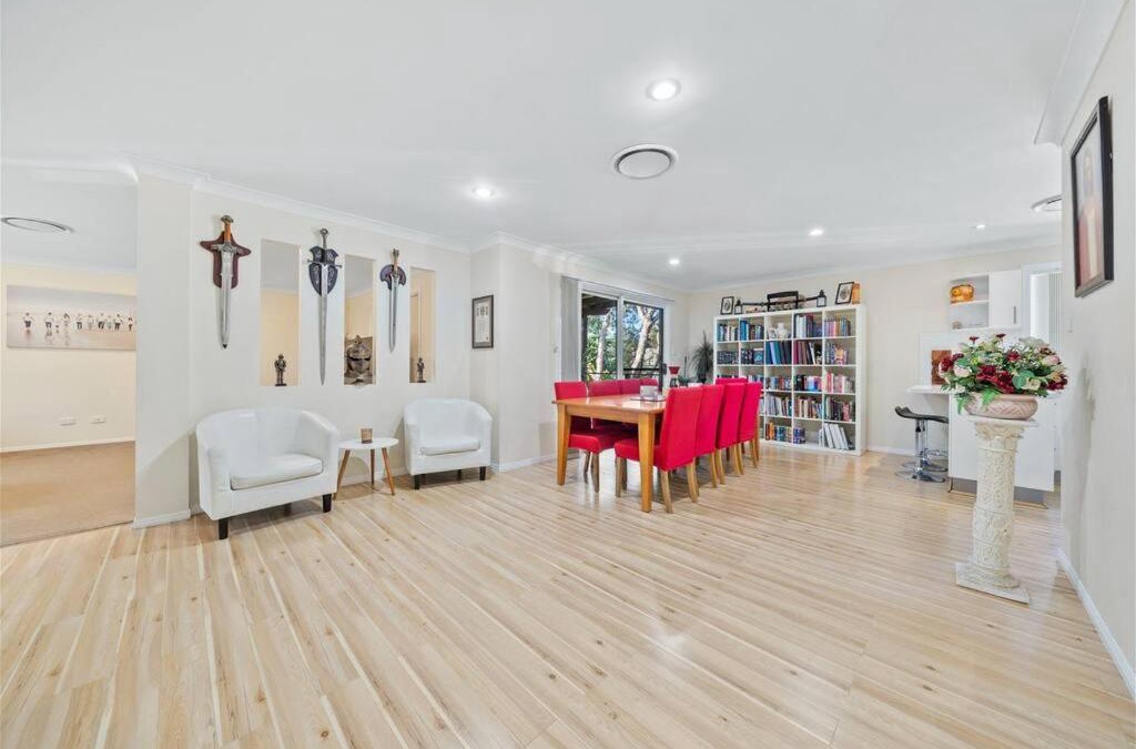 Beenleigh House | Halfway Point Brisbane and Gold Coast Themepark 15 minutes Southbank 30 minutes