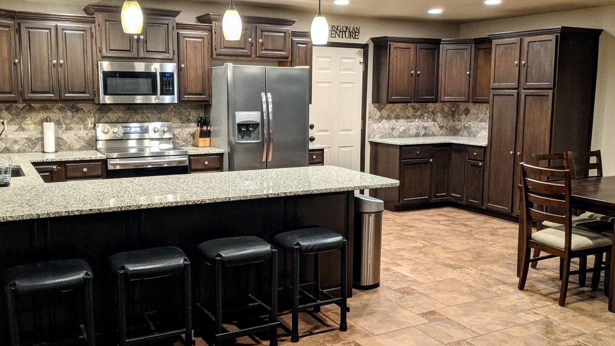 Catoosa House | Halona House: Walking distance to Hard Rock Casino!