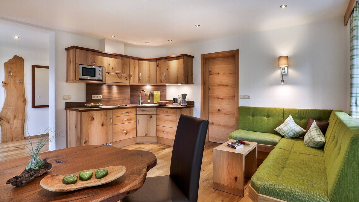 Ramsau Apartment | Halsalm- 2-Zimmer Ferienwohnung, 2 Pers., Dusche/WC, Südbalkon, 50 qm, TV, Küche, separates Schlafzimmer, inkl. Frühstück