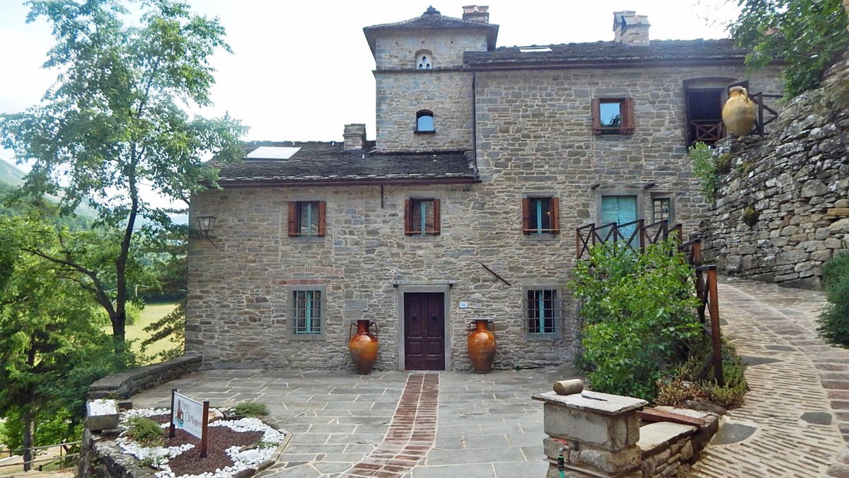 Firenzuola Apartment | Halved: accommodation in old house of 700 in the valley of the river Santerno
